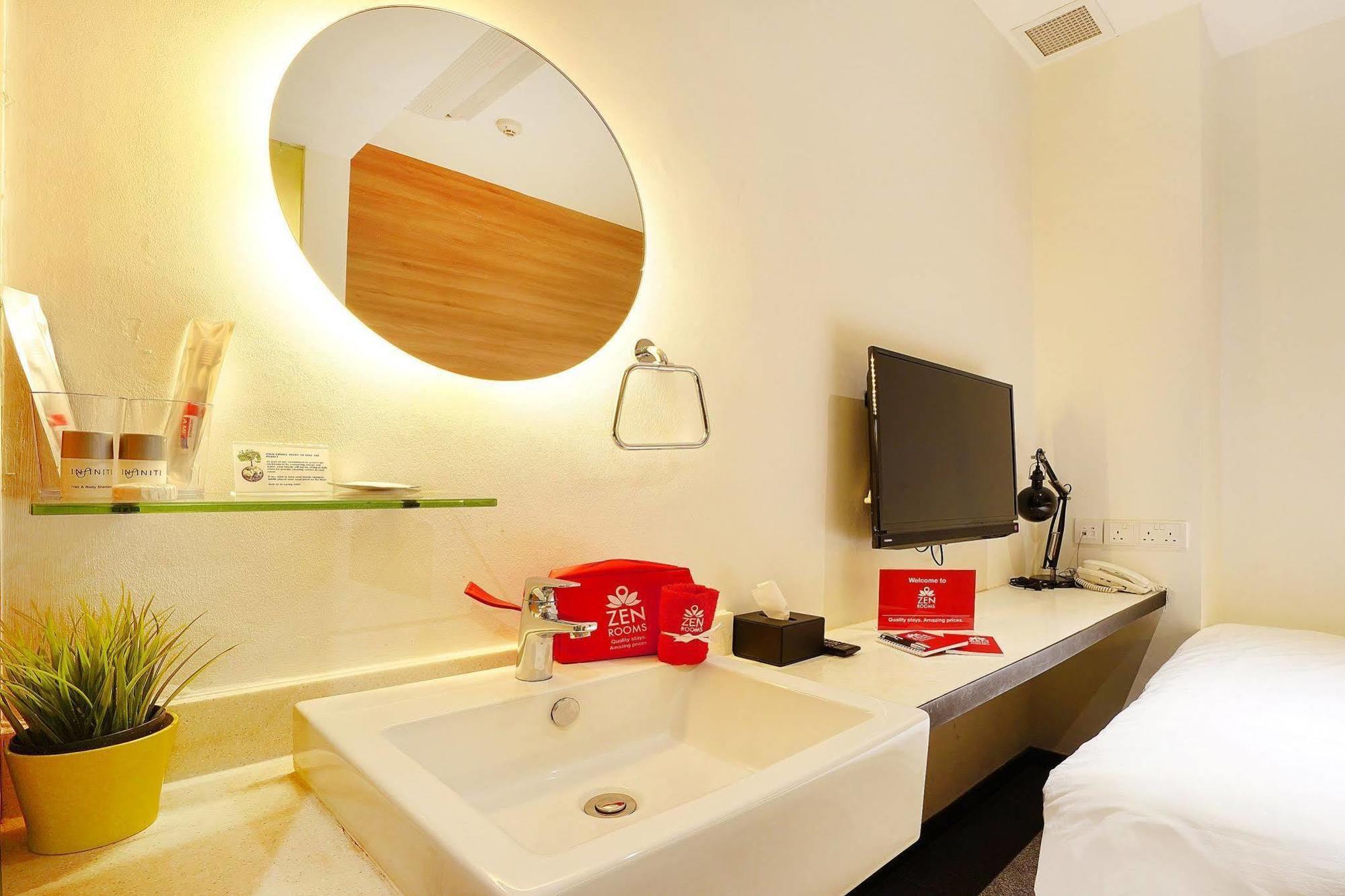 Zen Rooms Arab Street Singapore Exterior photo