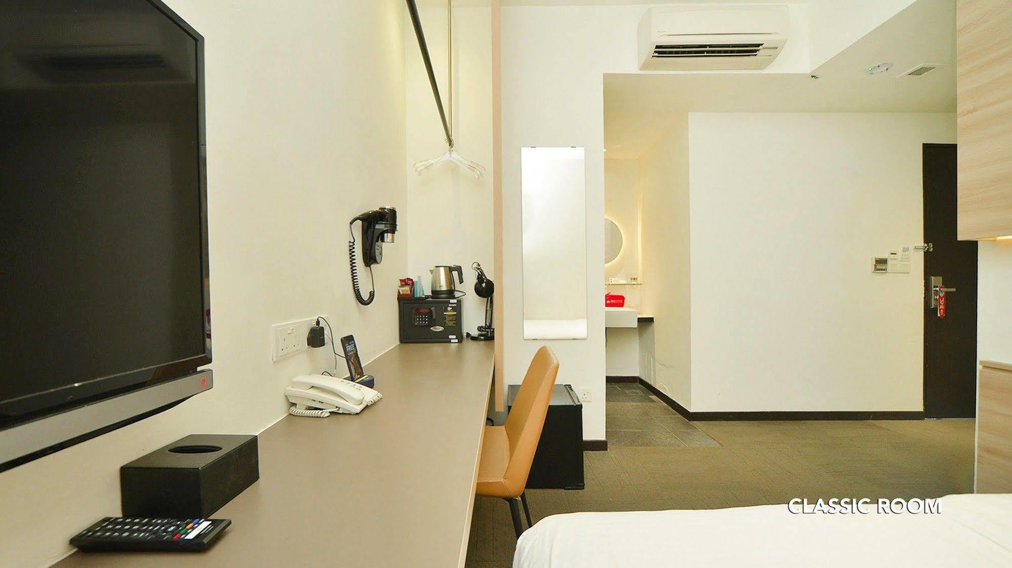Zen Rooms Arab Street Singapore Exterior photo
